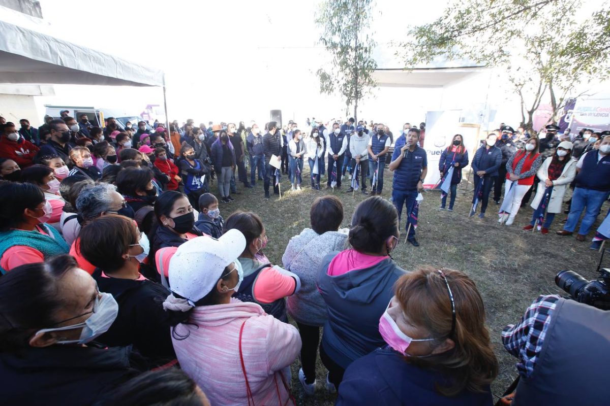 Eduardo Rivera encabeza jornada de poda y limpieza en parques de San Manuel