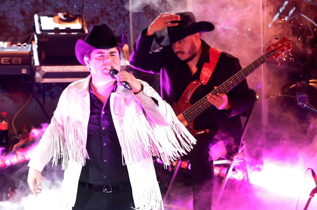 VIDEO. Así fue la presentación de Alfredo Olivas en la Feria de Puebla