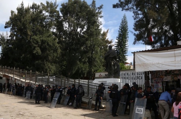 Líderes de la CNTE en “alerta máxima” por cierre del Ieeepo