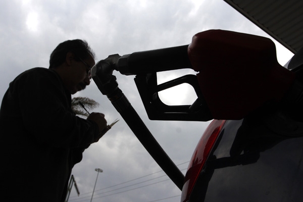 ¿Cómo deducir de tus impuestos los gastos en gasolina?