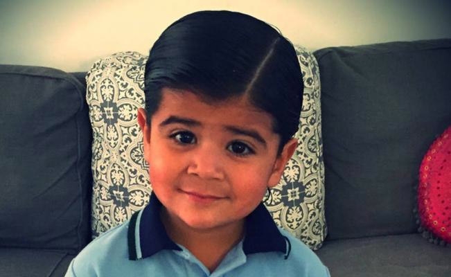 Inician queja por niño expulsado de escuela por tener cabello largo