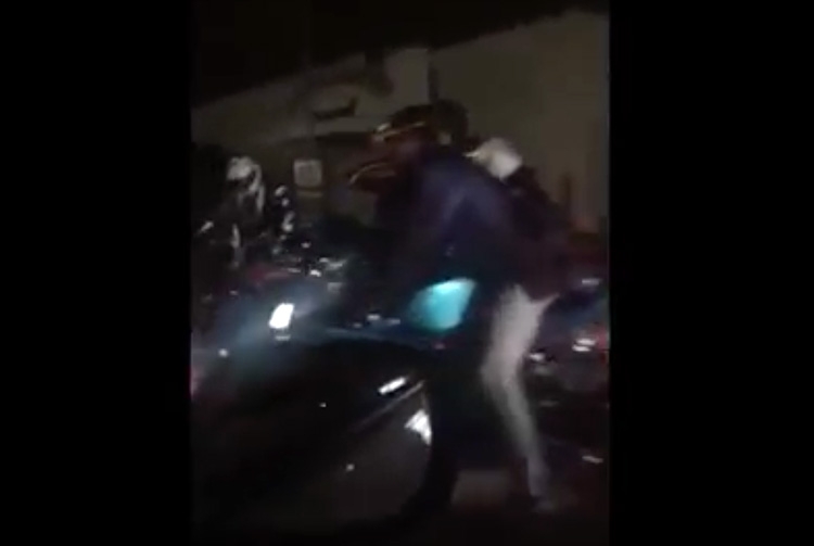 VIDEO: Vía Atlixcáyotl, convertida en pista de motocross con protección policial