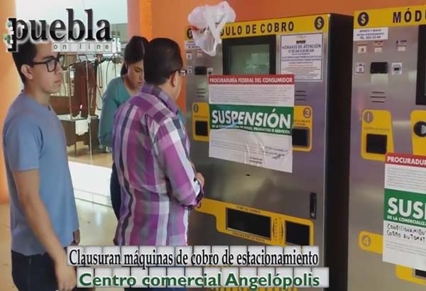 Clausuran máquinas de cobro de estacionamiento de Angelópolis