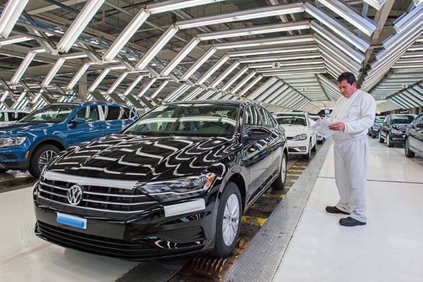 Jetta, producido en Puebla, líder en ventas de VW en Estados Unidos