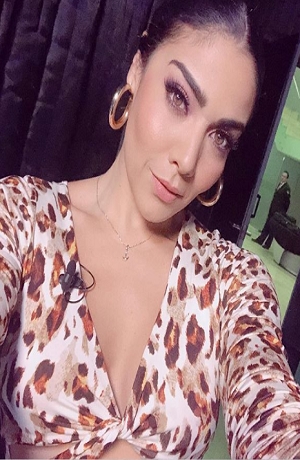Erika Fernández sorprende con atuendo en Instagram
