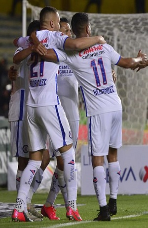 La Máquina se olvida de las “cruzazuleadas” y gana 4-2 a Monarcas