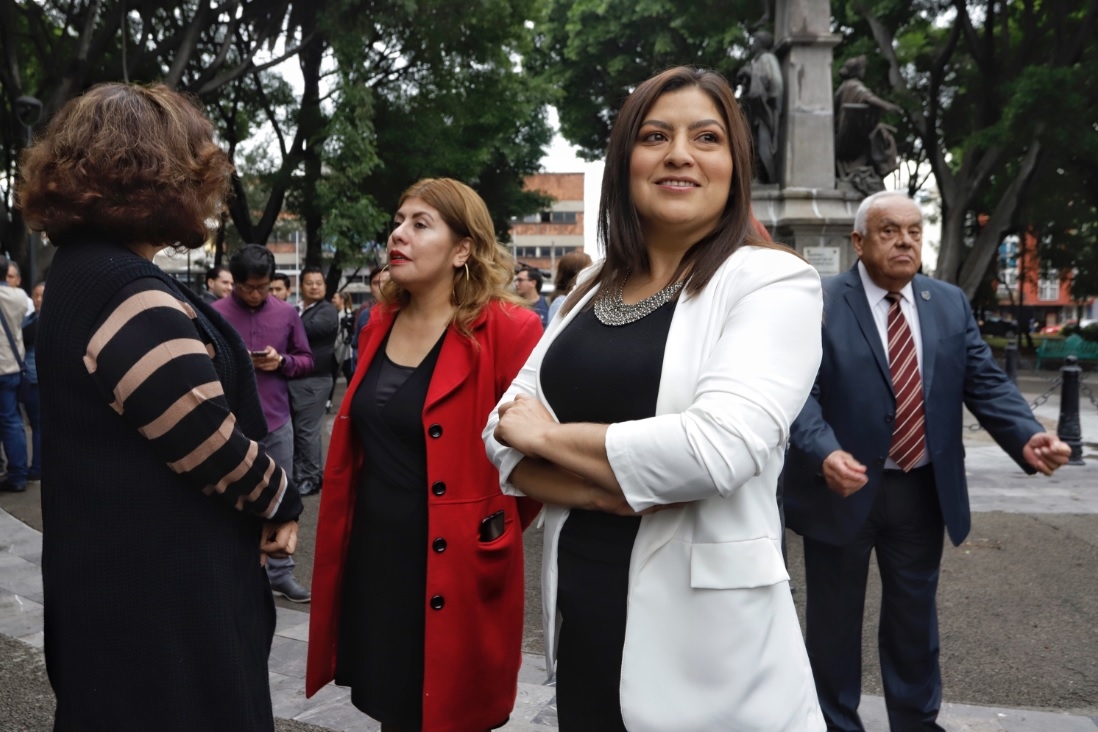 Claudia Rivera convoca a ciudadanos a tapar baches con recursos propios