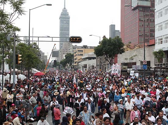 ¿Vas hoy al DF? Habrá megamarcha campesina; checa vías alternas