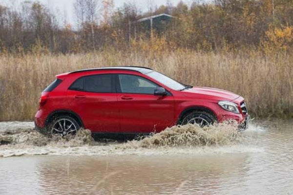 Nissan produciría vehículos Mercedez Benz en México