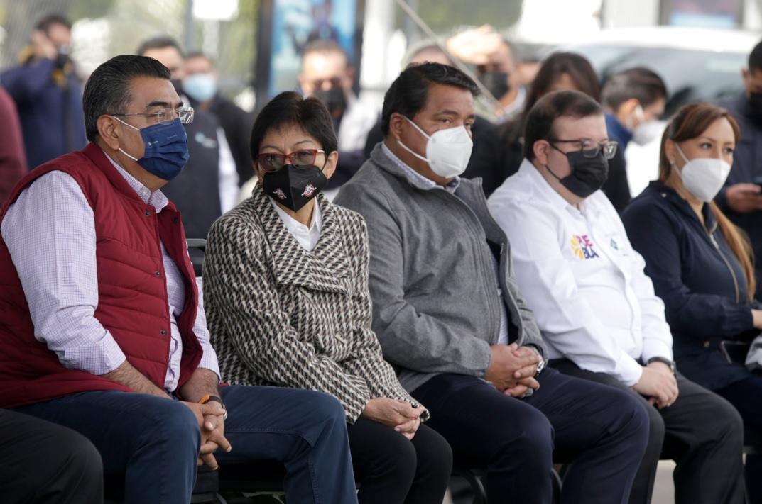 Céspedes refrenda respeto a autonomía de la BUAP