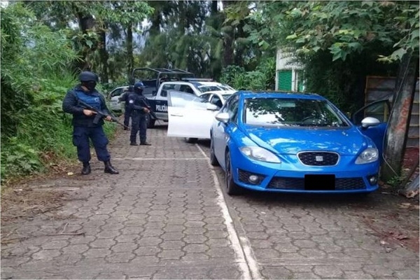 Policía de Puebla detuvo a tres narcomenudistas