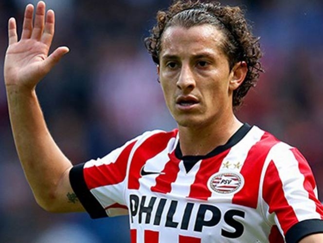 Andrés Guardado y PSV Eindhoven, líderes de Holanda