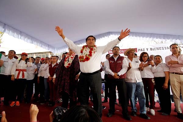Barbosa critica pasividad de sus contrincantes; él lleva 40 actos masivos