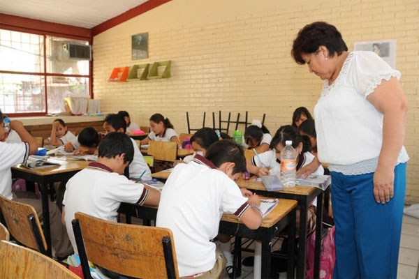 Maestros también sufren bullying de alumnos, afirma líder del SNTE