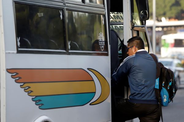 Darán hasta 6 años de prisión por operar transporte pirata en Puebla