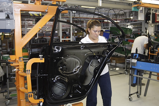 Gobierno de Puebla confirma paros técnicos en VW para conservar empleos