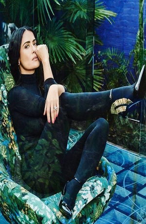 Salma Hayek conquistó a sus fans desde la alberca