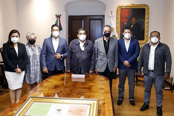 Miguel Barbosa se reúne con diputados electos del PRI