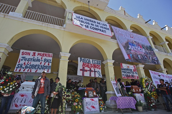 Hay nueve policías estatales detenidos por la muerte de tres personas en Coyomeapan