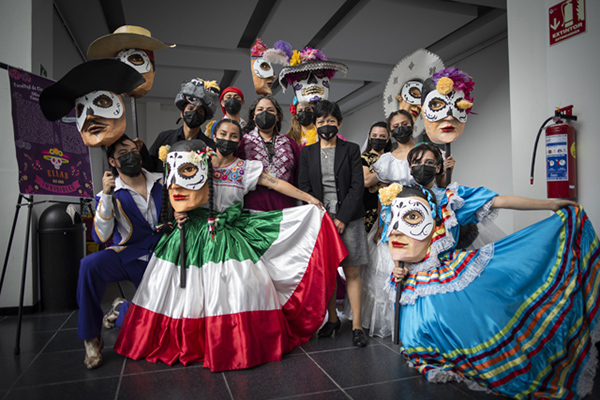 Inauguran en el CCU de la BUAP el Festival de Día de Muertos