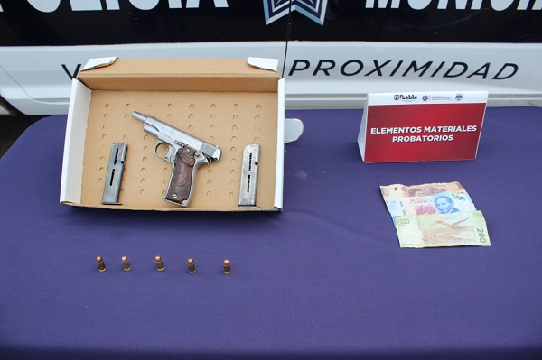 Ladrón termina baleado y detenido tras asaltar Oxxo en Santo Tomás Chautla