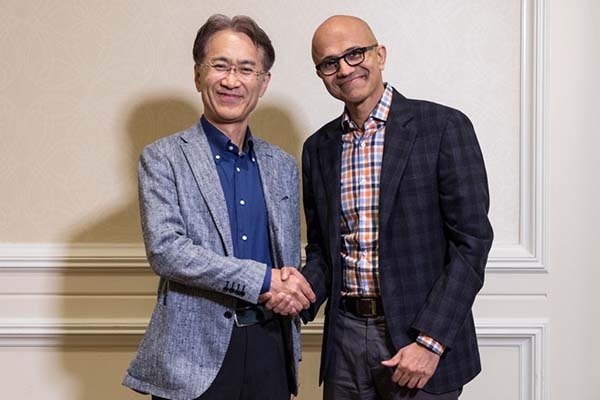 Sony y Microsoft firman una alianza estratégica para experiencias de gaming