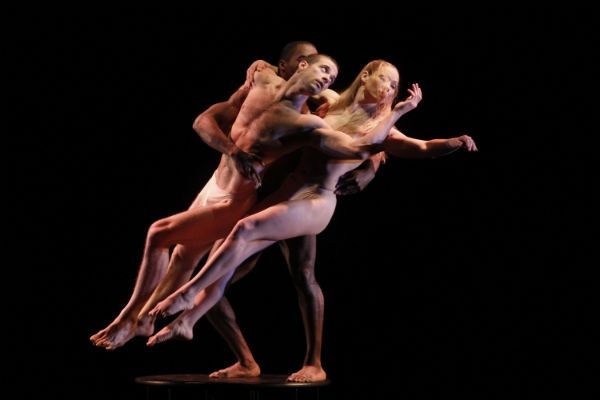 Pilobolus se presentó en Puebla dentro del Festival Internacional 5 de Mayo