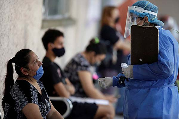 Más de mil poblanos cobraron seguros médicos para hacer frente a gastos COVID-19