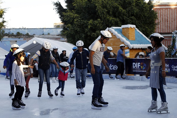 Habrá pista de hielo en Puebla, se instalará en la Estrella de Puebla