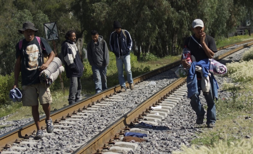 Policías disparan contra familias migrantes en Coahuila; matan a salvadoreño