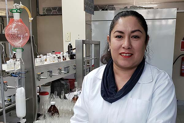 Investigadores de la BUAP desarrollan agentes cancerígenos con éxito