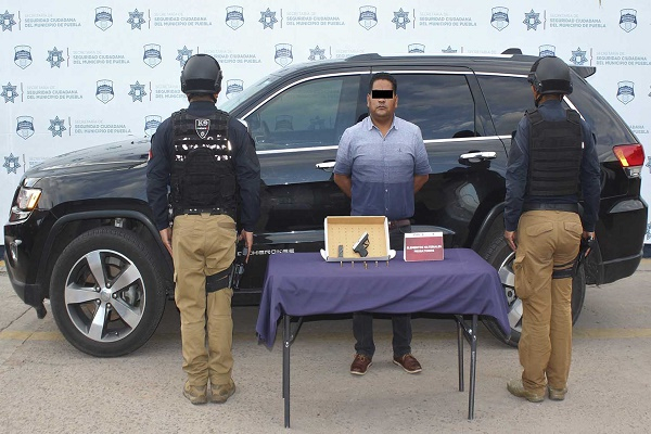Sujeto con arma de fuego es detenido en la colonia Chapultepec