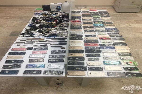 Decomisaron 121 teléfonos celulares durante cateo en el Cereso de San Miguel