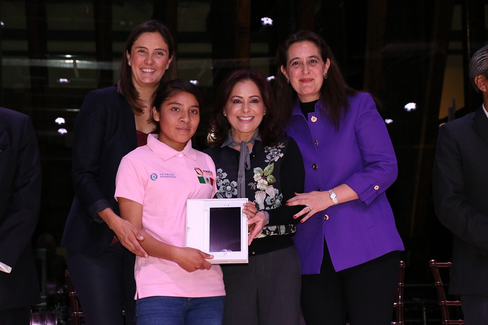 Niñas poblanas, futuras líderes y científicas: Dinorah López de Gali
