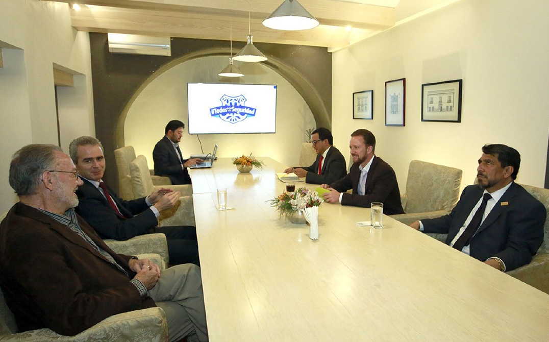 Luis Banck comparte estrategia de seguridad con el Consorcio Universitario de Puebla