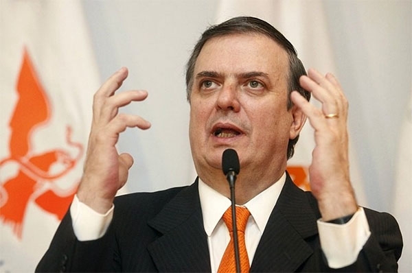 Ebrard impugnará en la Corte el retiro de su candidatura
