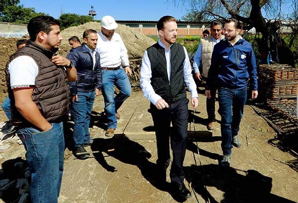 Alcalde Banck supervisa construcción de la planta de tratamiento de la Central de Abasto
