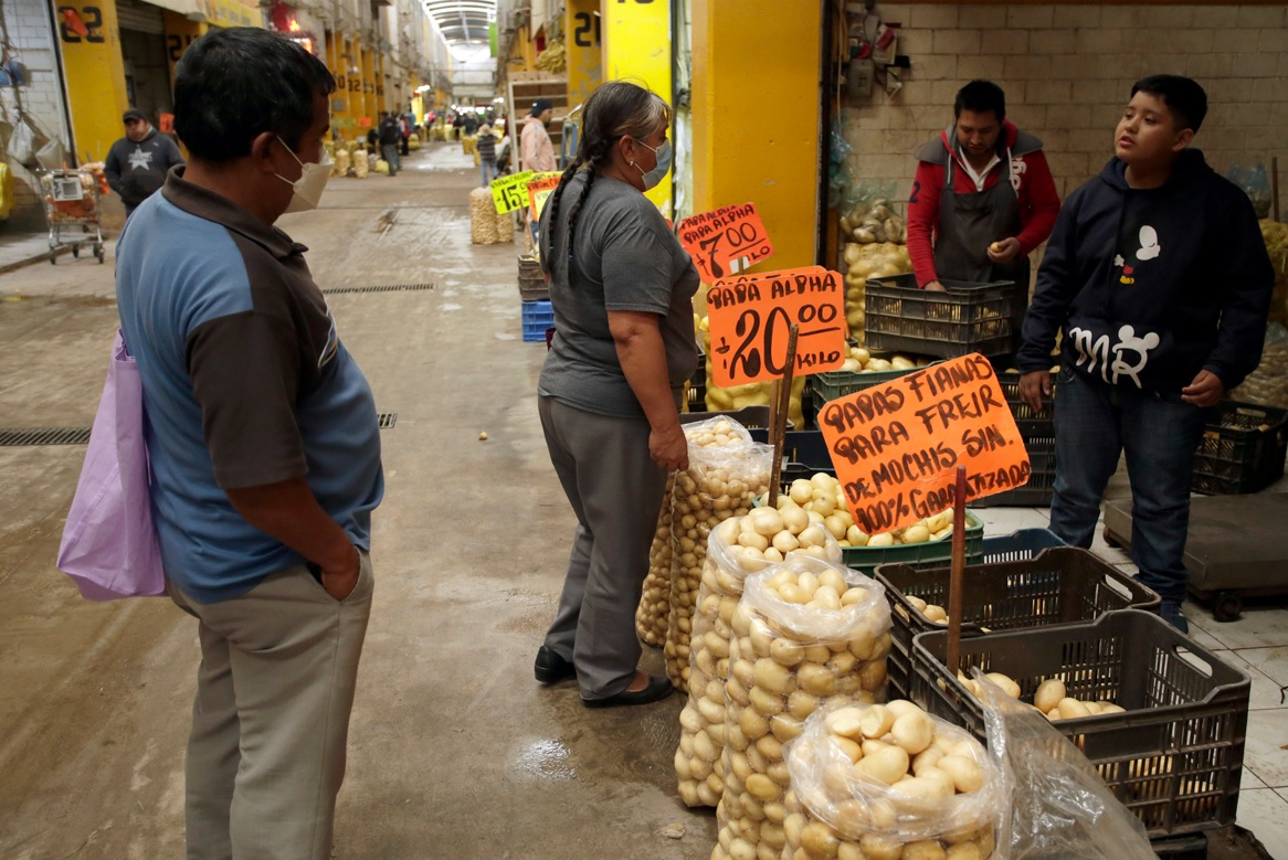 Inflación reduce 30% poder adquisitivo de familias poblanas