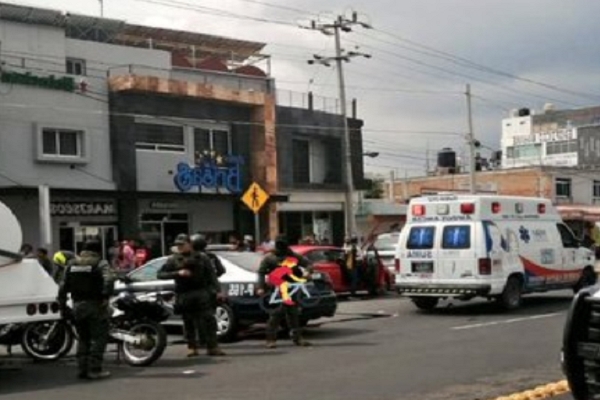 Hombre fue baleado frente a los baños Las Brisas en Cuautlancingo