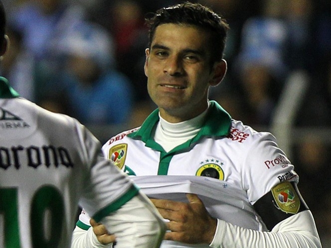 Rafael Márquez pateó a rival y pide perdón en Twitter