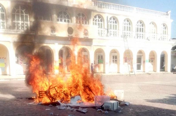 En Chiapas también impiden instalación de mesas de votación