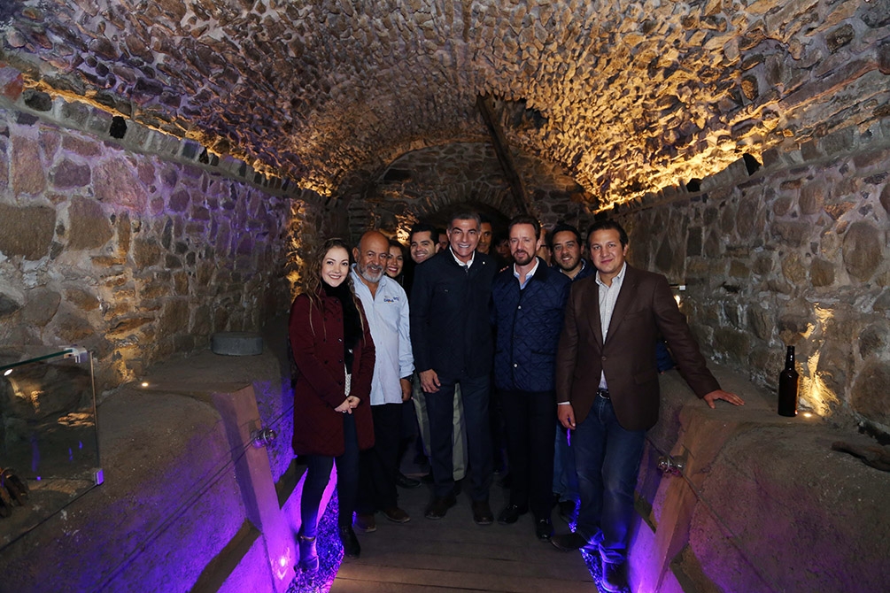 Tony Gali inaugura la puerta 6 del Pasaje Histórico 5 de Mayo