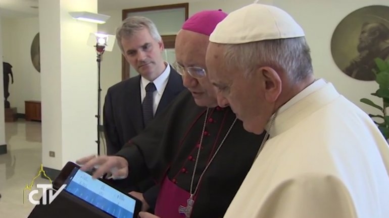 Francisco puso en marcha Pope App, aplicación del Vaticano