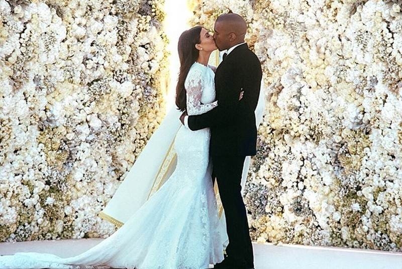 Beso de Kim Kardashian y Kanye West, el más famoso de Instagram