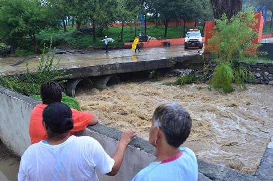 Monterrey colapsado ante intensas lluvias del viernes