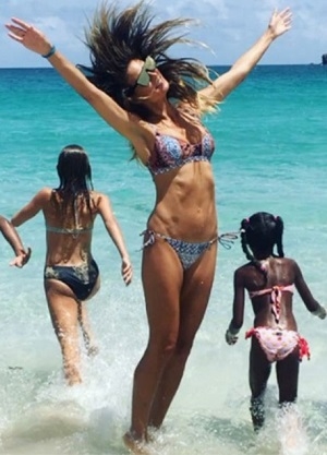 Heidi Klum regaló topless en redes sociales