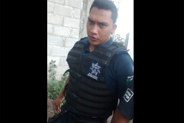 VIDEO: Policía de Puebla agrede a ciudadano que lo graba; autoridades investigan