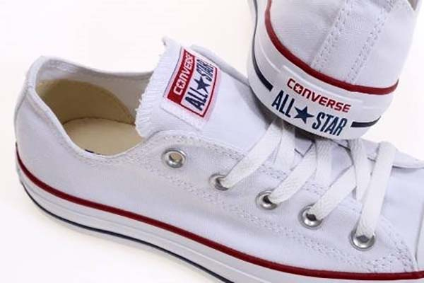 Tips para dejar tus tenis blancos como nuevos