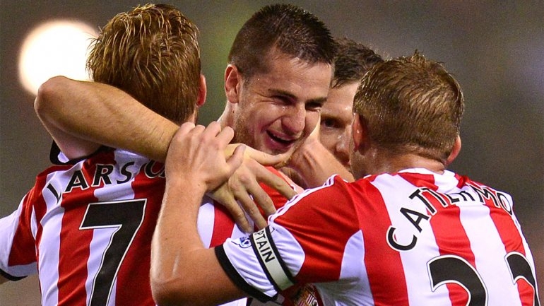 Adam Johnson, futbolista del Sunderland, a la cárcel por tener sexo con quinceañera