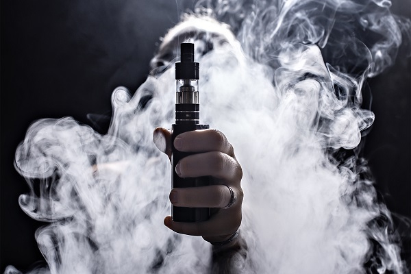 SSA Puebla alerta sobre daños a la salud por uso de vapeadores